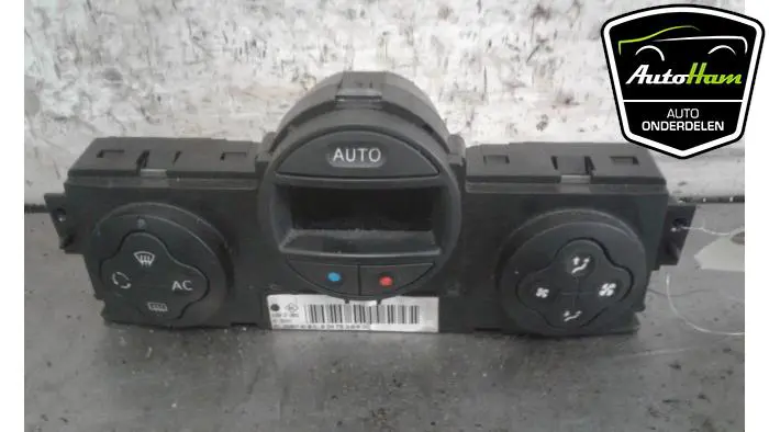 Kachel Bedieningspaneel Renault Megane