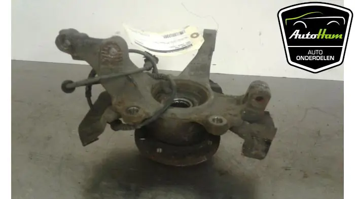 Fusee links-voor Opel Corsa