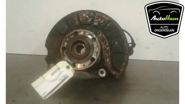 Fusee links-voor Volkswagen Passat