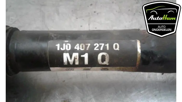 Aandrijfas links-voor Skoda Octavia