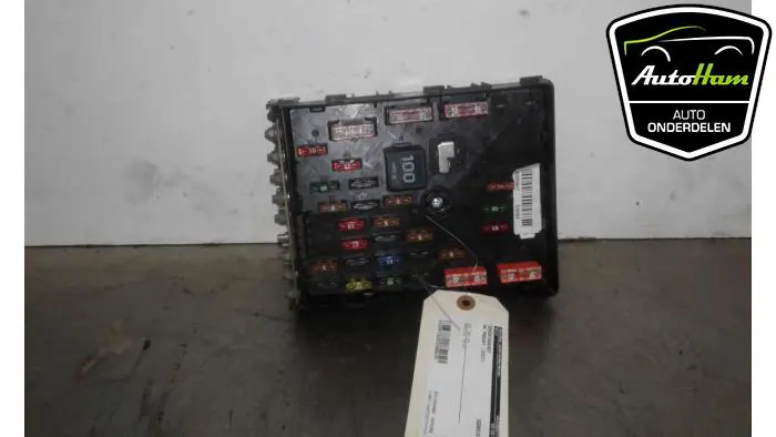 Zekeringkast Volkswagen Passat