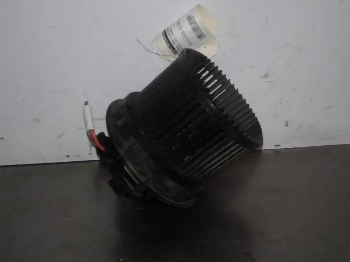 Kachel Ventilatiemotor Peugeot 207