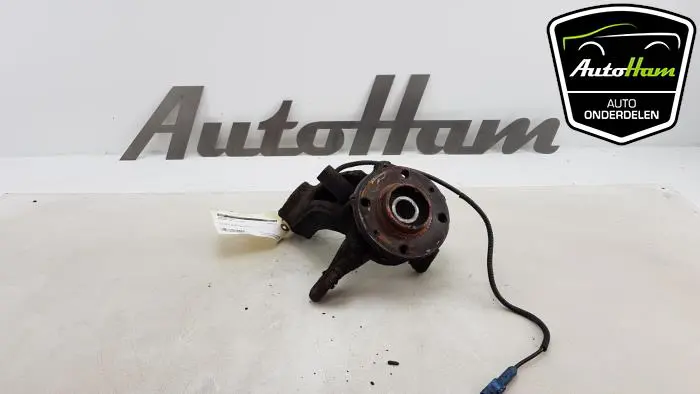 Fusee rechts-voor Peugeot 207