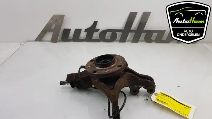 Fusee links-voor Peugeot 308