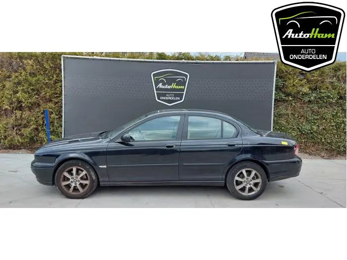 Jaguar X-Type