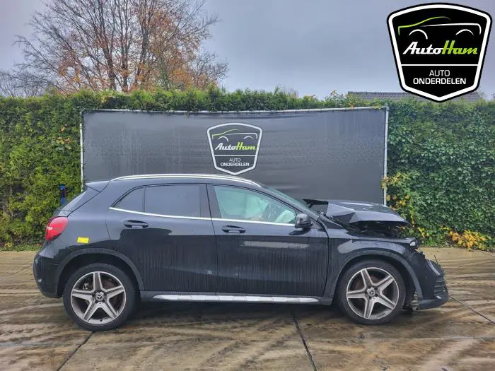 Mercedes GLA