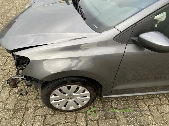 Volkswagen Polo 2010 - large/1b8d1abb-2ad7-4cce-be93-2a597a5073d4.jpg