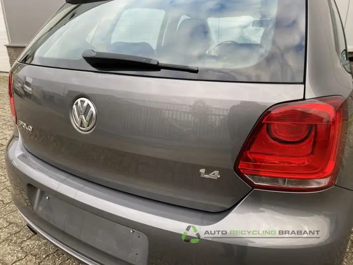 Volkswagen Polo 2010 - large/1e75cb6c-605e-4a59-b732-7a40dfa573b5.jpg