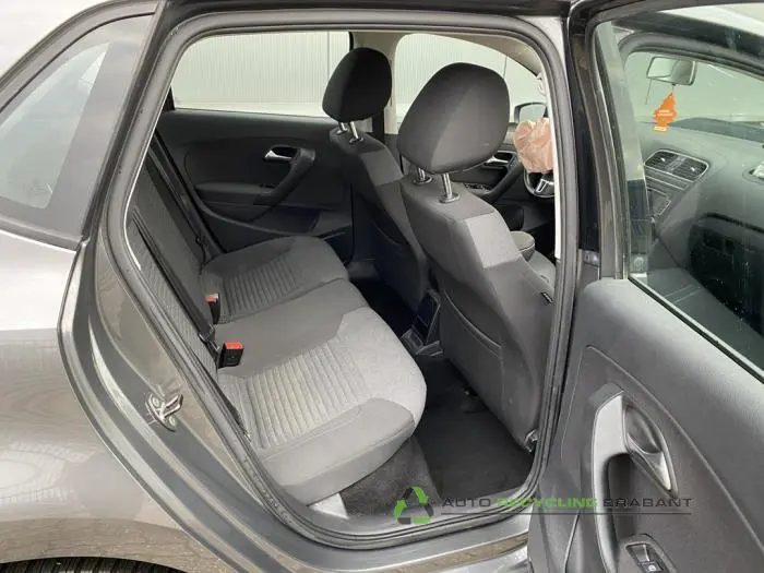 Volkswagen Polo 2010 - large/bc178fe0-ec0c-4244-ae69-0b26373be974.jpg