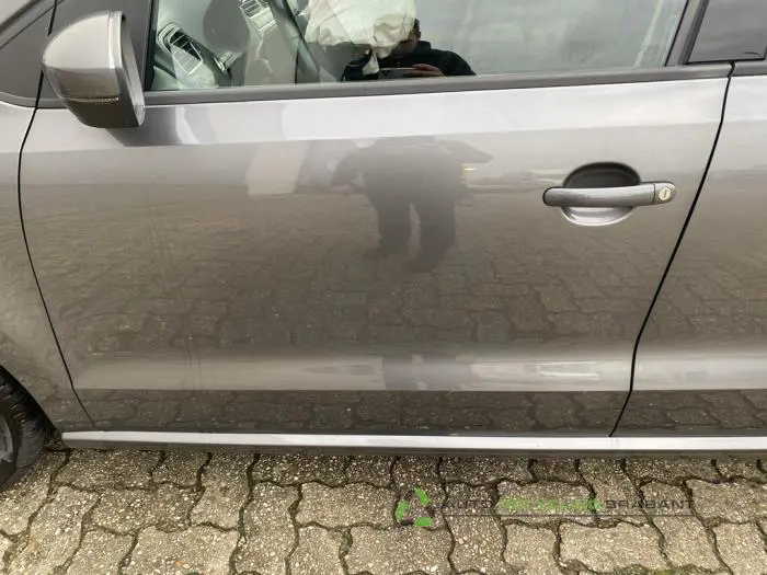 Volkswagen Polo 2010 - large/c558daa1-0955-4d8b-a16d-f844695456c4.jpg