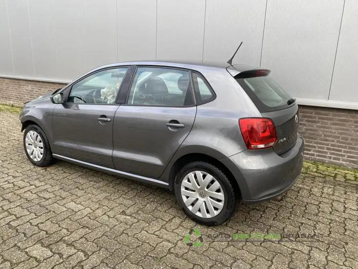 Volkswagen Polo 2010 - large/f4e82095-7741-4104-add1-c43049b174b1.jpg